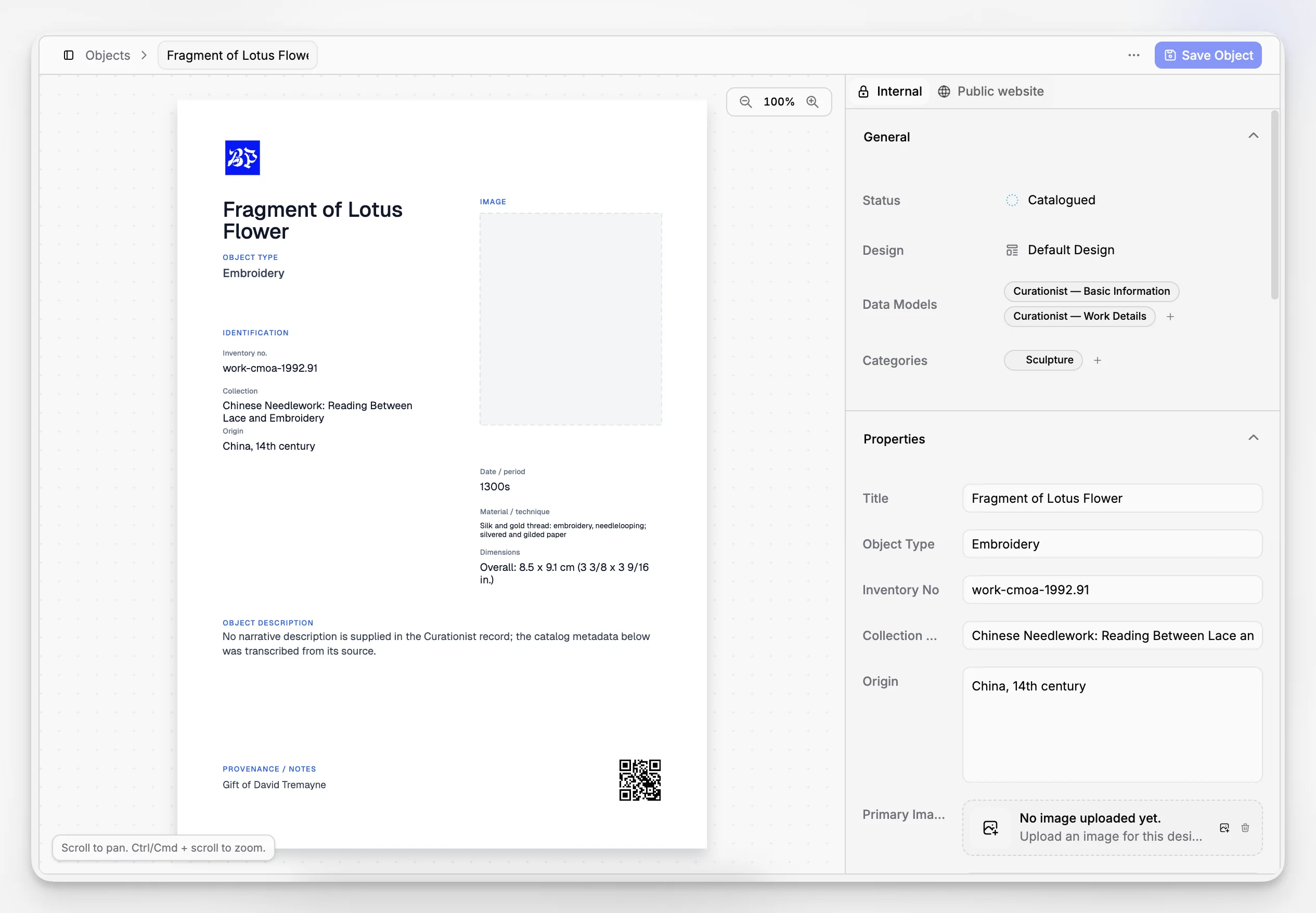 Itemrecordinterface met gestructureerde metadatavelden, categorietoewijzing en bijgevoegde documentatie